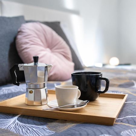 Ferienwohnung Free Parking Tiny House Wifi Netflix 15 Minuti Dal Duomo Mailand Exterior foto